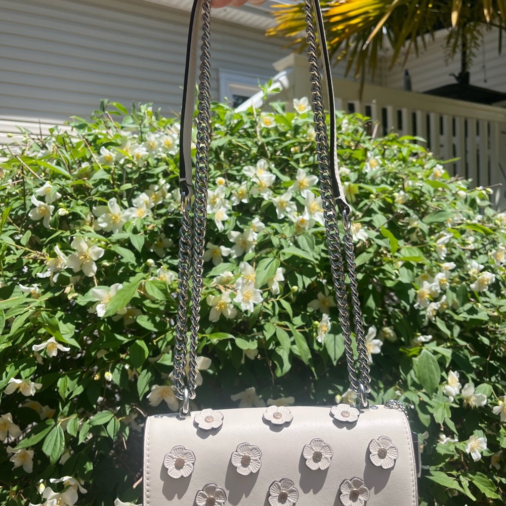 Coach Mini Klare Crossbody Chalk With Floral Appliqué *Brand New* With Tags - Picture 14 of 16